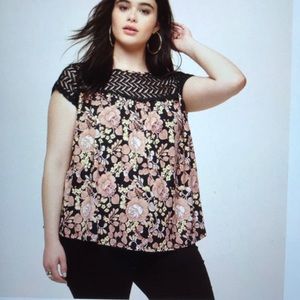 Loralette (Avenue) floral lace cage back top, 2x